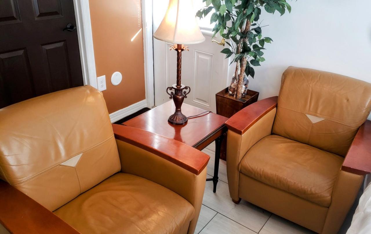 Stylish Suite Tampa Minutes To Hard Rock Casino Mango 외부 사진