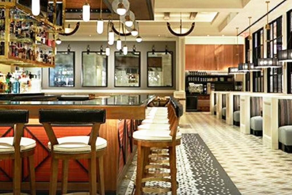 Stylish Suite Tampa Minutes To Hard Rock Casino Mango 외부 사진